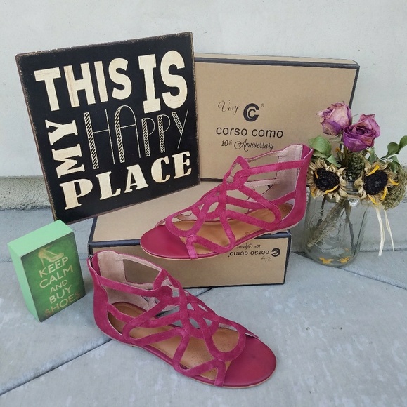 Stylish Corso Como Red Suede Gladiator Sandals - Picture 2 of 7